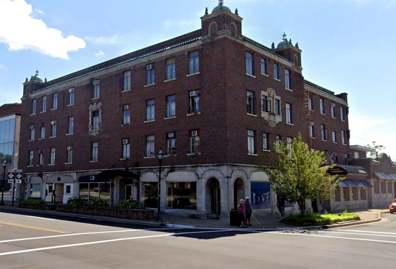 Four Flags Hotel - 2024 Street View (newer photo)